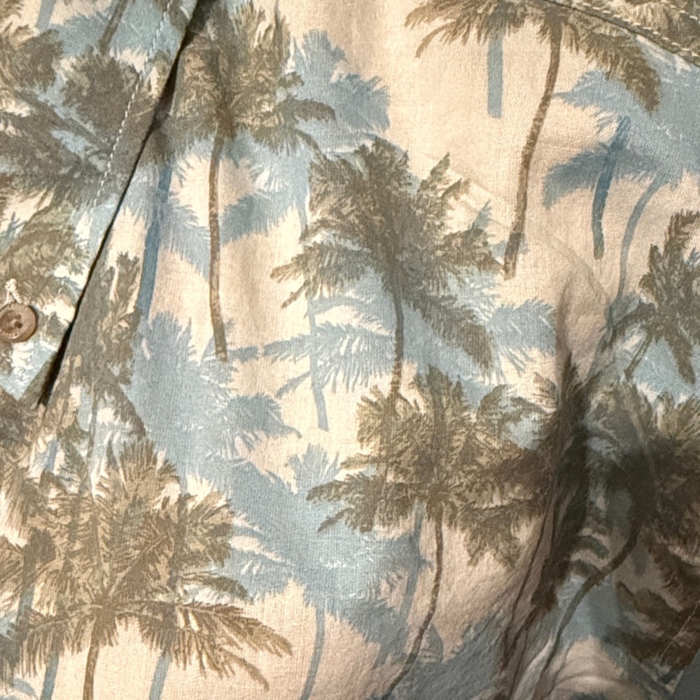 Eddie Bauer Blue and Green Palm Tree Casual Button Down Shirt - Picture 2 of 3